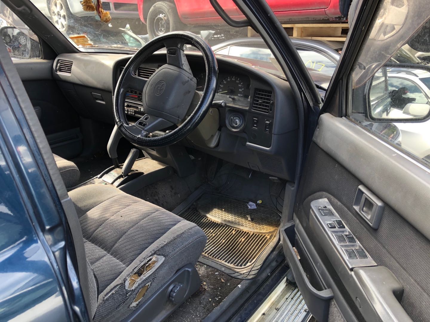 TOYOTA HILUX SURF parts SE Auto Parts